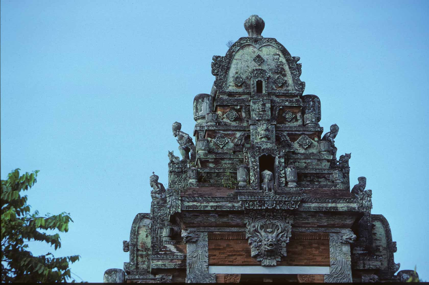 <span style="font-family: Verdana; font-size: 16px; color: ">Pura Gede Perancak, tempel op Bali</span>